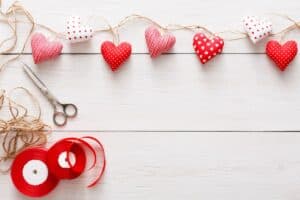diy baby and kid clothes puffy heart valentines garland