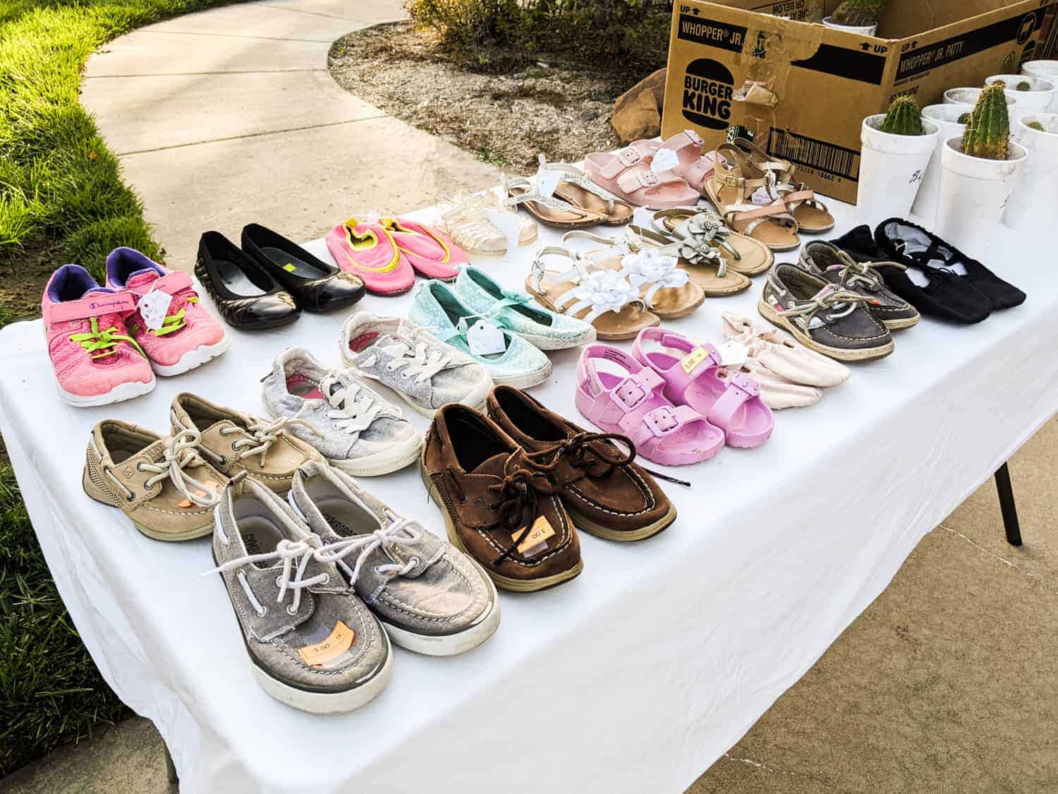 How to Price Kids' Stuff, Toys, and Clothes at a Garage Sale