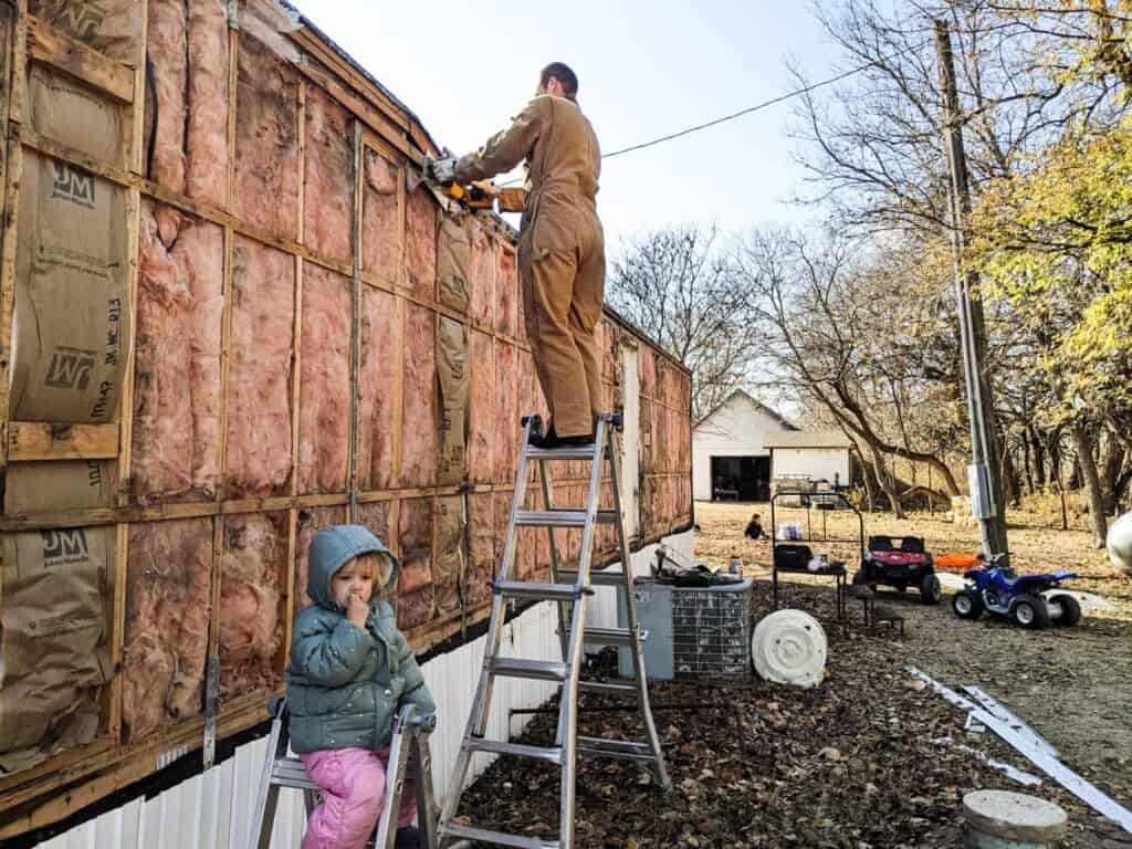 25 Ways to Make Your Older Mobile Home More Energy Efficient - Our ...